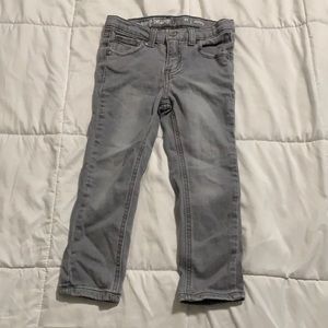 Gray skinny jeans. Front and back pockets usable.